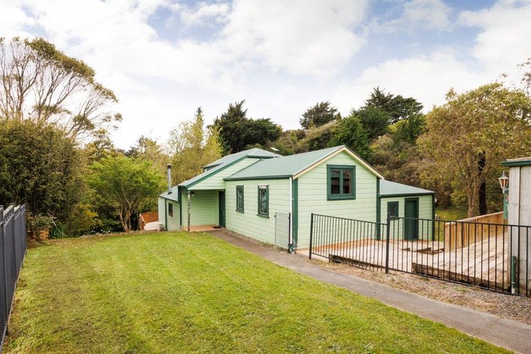 Photo of property in 353 Kahuterawa Road, Linton, Palmerston North, 4472