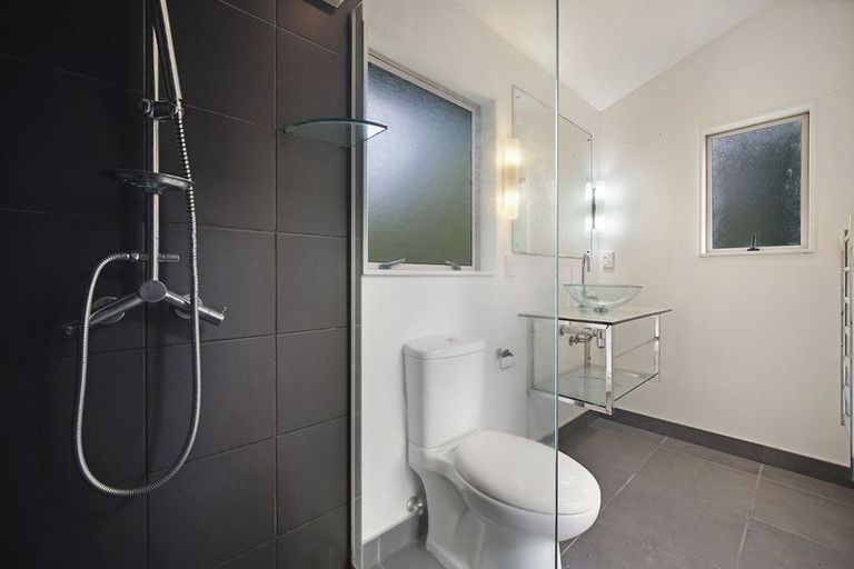 Photo of property in 109k Glengarry Road, Glen Eden, Auckland, 0602