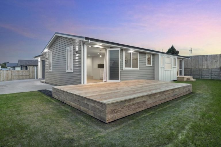 Photo of property in 2a Macloughlin Drive, Te Puke, 3119