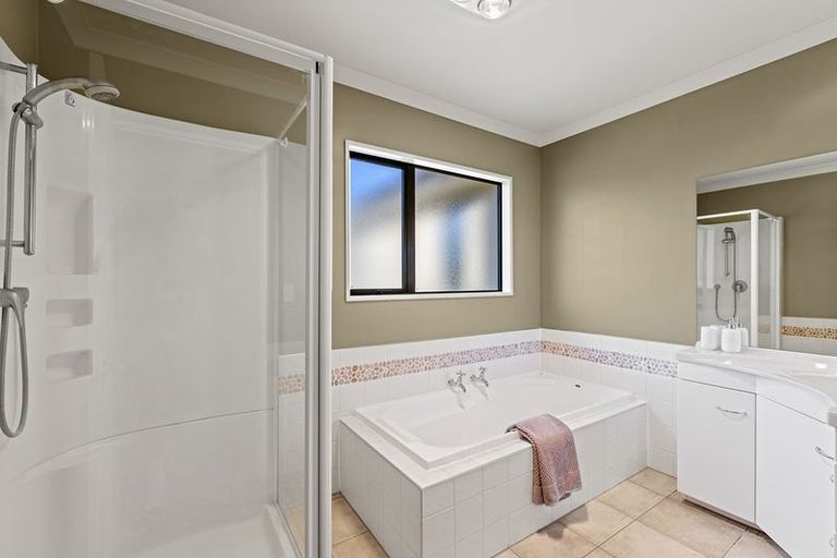 Photo of property in 5 Highland Brae, Prebbleton, 7604