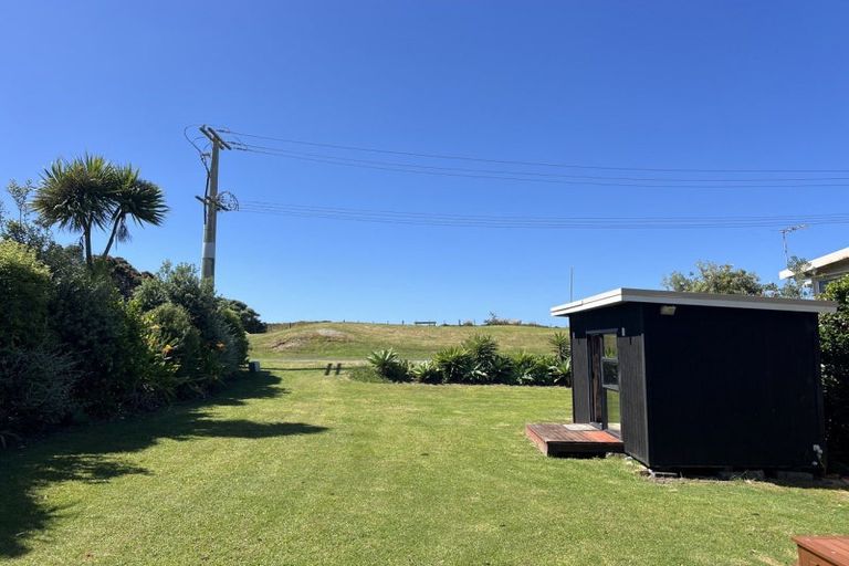 Photo of property in 43 Bluff Road, Kuaotunu West, Whitianga, 3592