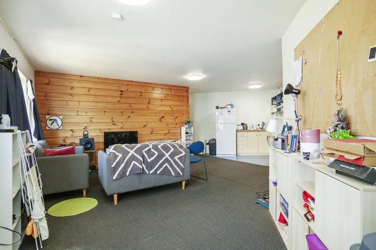 Photo of property in Basin Reserve Complex, 48/4 Sussex Street, Mount Cook, Wellington, 6021