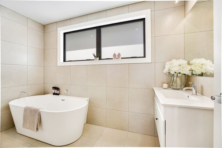 Photo of property in 14 Makete Crescent, Hobsonville, Auckland, 0618