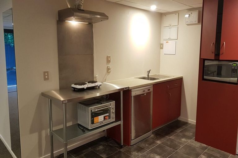 Photo of property in 282 Kilmore Street, Christchurch Central, Christchurch, 8011