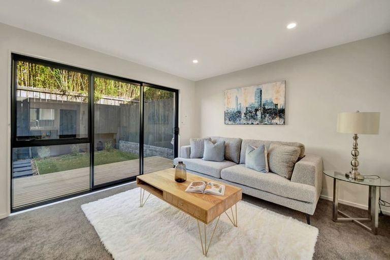Photo of property in 12/106 Triangle Road, Massey, Auckland, 0614