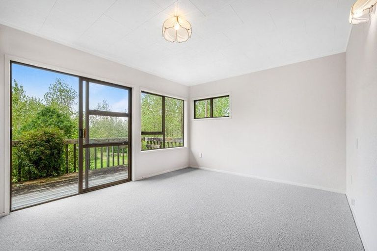 Photo of property in 96 Pomona Road, Kumeu, 0891