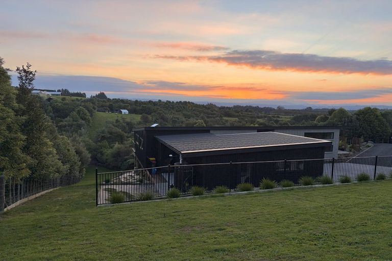 Photo of property in 17 Nga Parae Road, Oropi, Tauranga, 3173