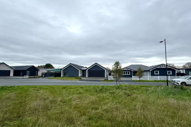 Photo of property in 7 Ferbane Way, Halswell, Christchurch, 8025