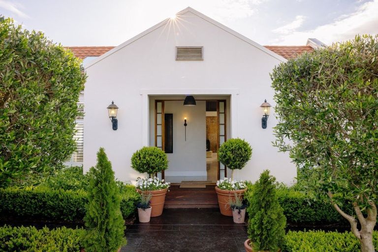 Photo of property in 83 Saint Kilda Road, Cambridge, 3434