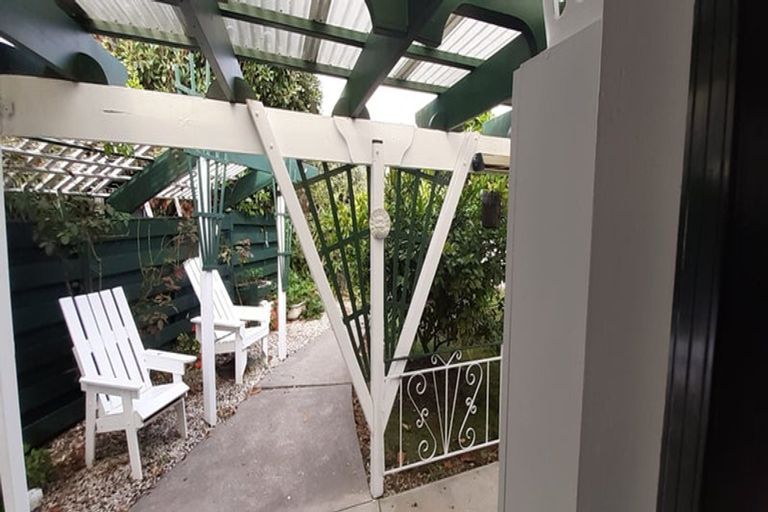 Photo of property in 18 Sorrel Crescent, Bucklands Beach, Auckland, 2012