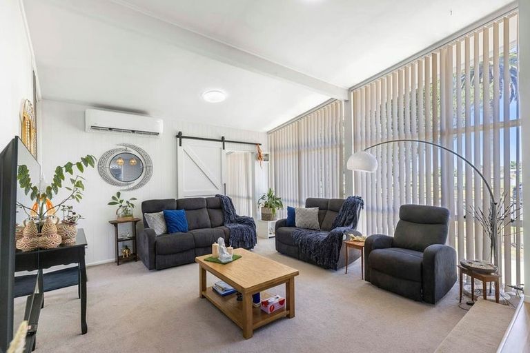 Photo of property in 45a Jellicoe Road, Manurewa, Auckland, 2102