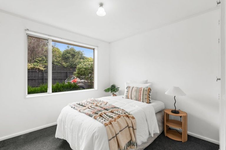 Photo of property in 2/64a Toorak Avenue, Avonhead, Christchurch, 8042