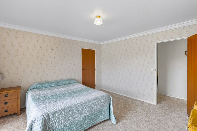 Photo of property in 11 The Avenue, Paraparaumu Beach, Paraparaumu, 5032