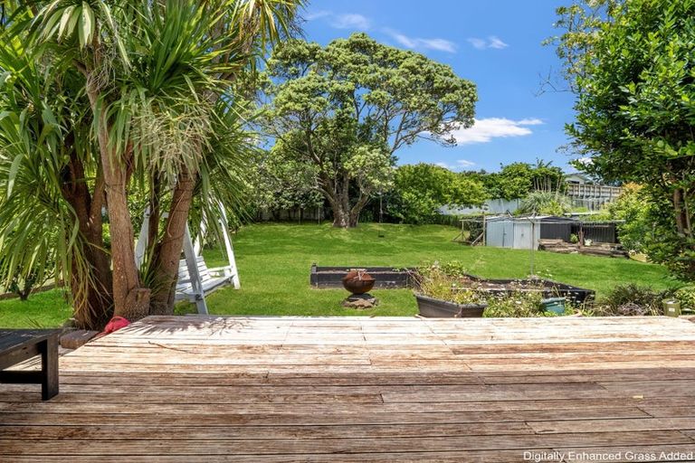 Photo of property in 9 Matai Street, Waiuku, 2123