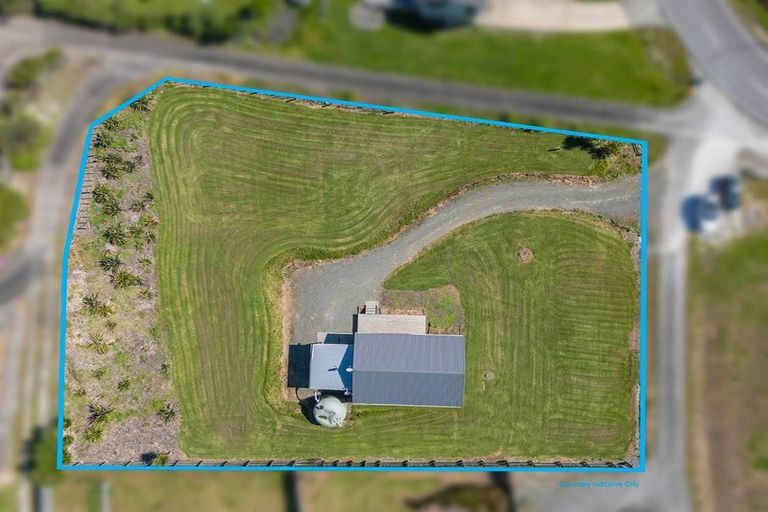 Photo of property in 28 Settlement Road, Kaiwaka, 0573