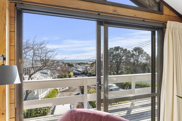 Photo of property in 10 Ridge Lane, New Plymouth, 4310