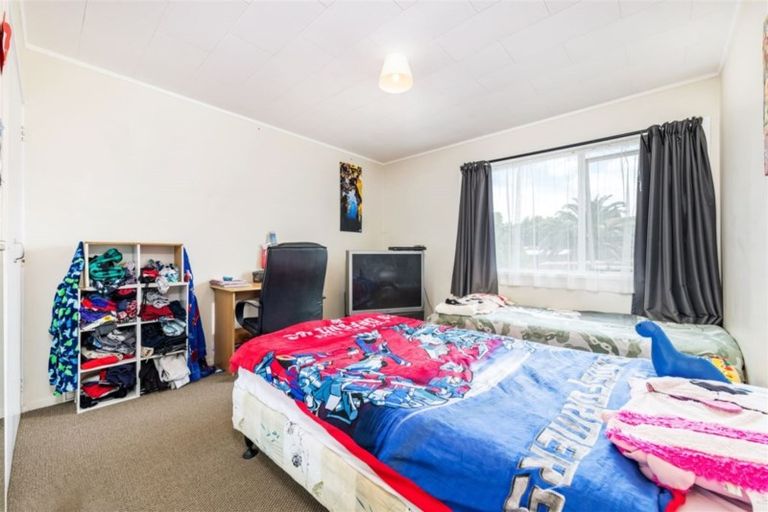 Photo of property in 308 Don Buck Road, Massey, Auckland, 0614