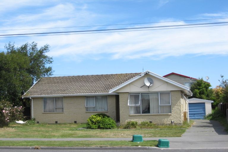 Photo of property in 394 Mairehau Road, Parklands, Christchurch, 8083