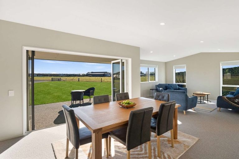 Photo of property in 6 Westview Drive, Tinwald, Ashburton, 7700