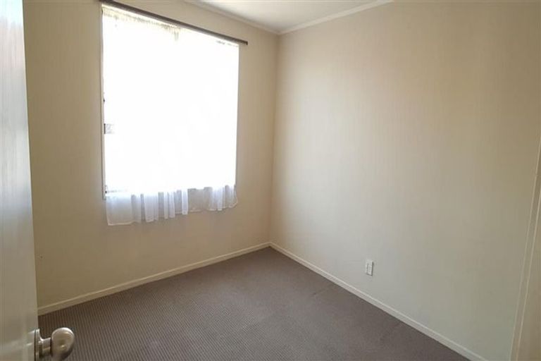 Photo of property in 2/40 Palmers Road, Clendon Park, Auckland, 2103