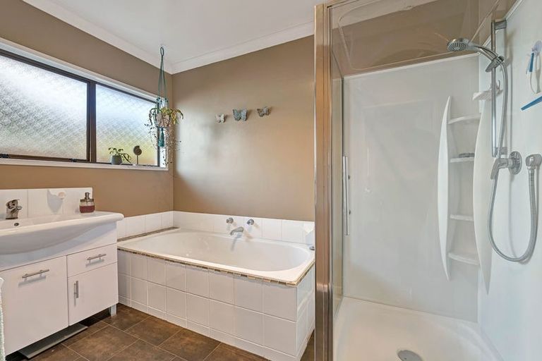 Photo of property in 18 Hartland Place, Welbourn, New Plymouth, 4312