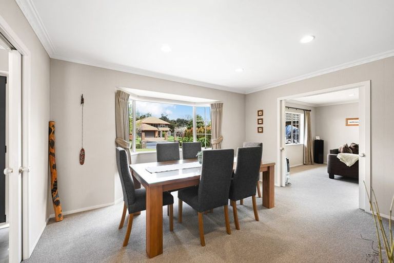 Photo of property in 5 Fernwater Place, Flagstaff, Hamilton, 3210