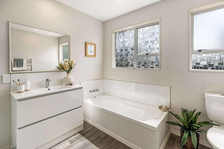 Photo of property in 27 Middlesex Street, Levin, 5510