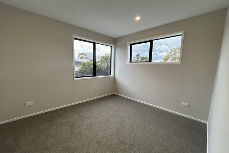Photo of property in 11 Whati Lane, Henderson, Auckland, 0612