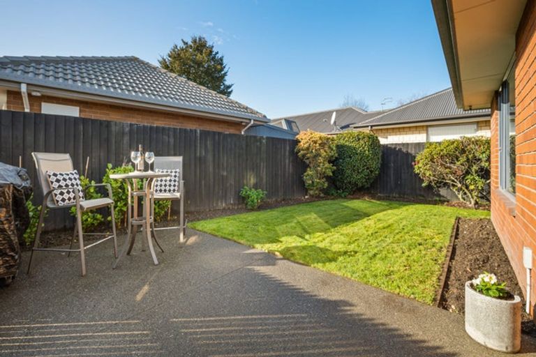 Photo of property in 14 Innisfree Place, Northwood, Christchurch, 8051
