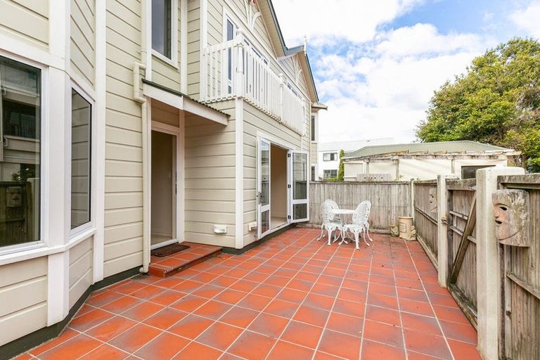 Photo of property in 14/28 Hobson Street, Thorndon, Wellington, 6011