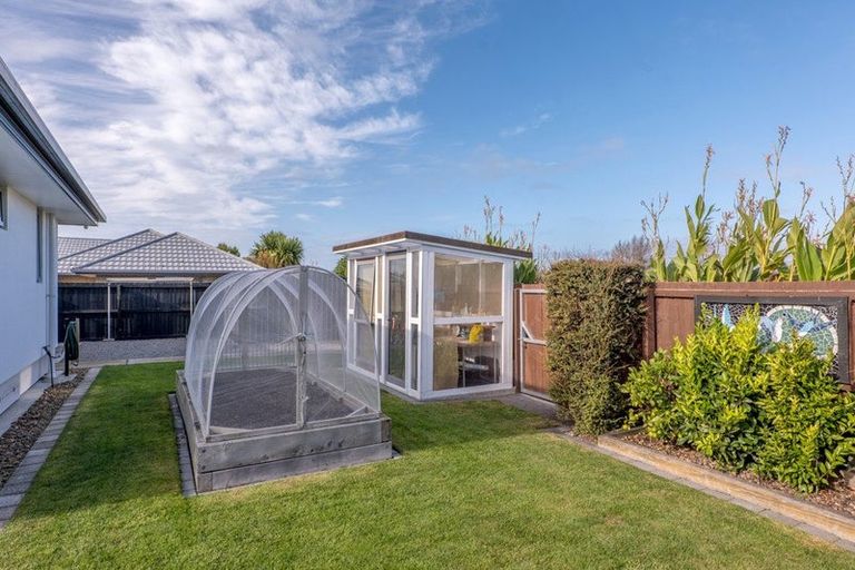 Photo of property in 3 Kingsbridge West, Burwood, Christchurch, 8083