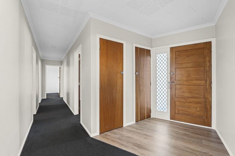 Photo of property in 12 Saxton Road, Upper Vogeltown, New Plymouth, 4310