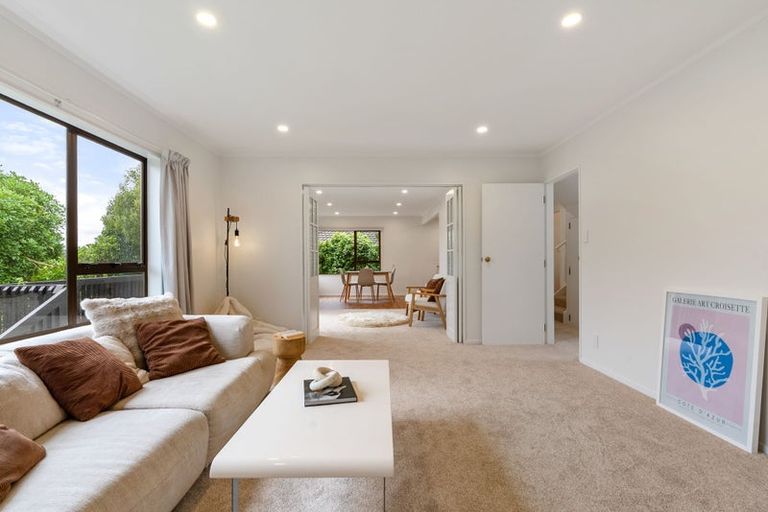 Photo of property in 64 Woodman Drive, Tawa, Wellington, 5028