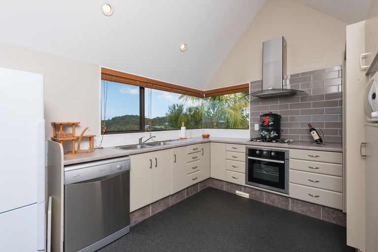 Photo of property in 119 Te Haumi Drive, Paihia, 0200