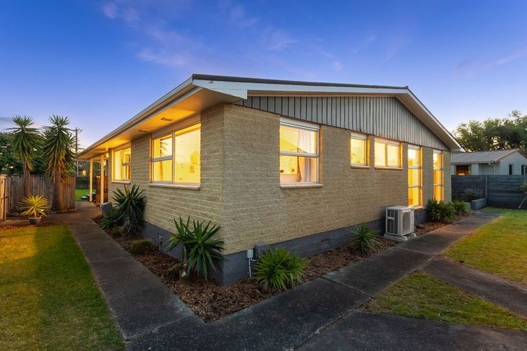 Photo of property in 49 Donovan Road, Paraparaumu Beach, Paraparaumu, 5032