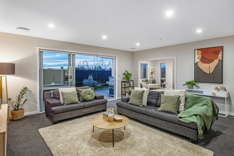 Photo of property in 3 Christow Court, Paraparaumu, 5032