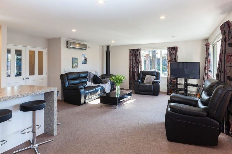 Photo of property in 14 Prebblewood Drive, Prebbleton, 7604