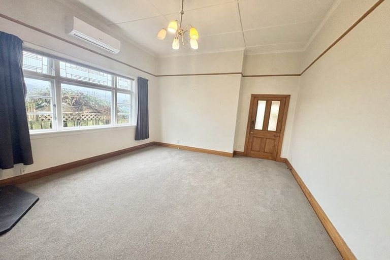 Photo of property in 3 Douro Avenue, Newtown, Wellington, 6021