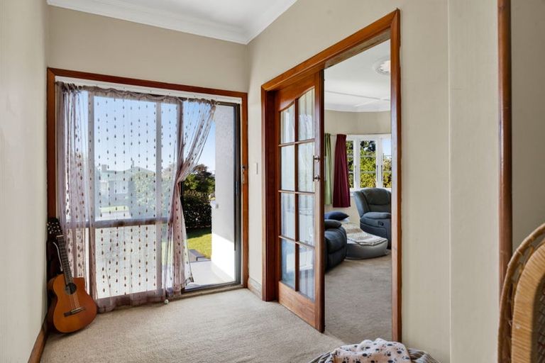 Photo of property in 32 Leicester Street, Patea, 4520