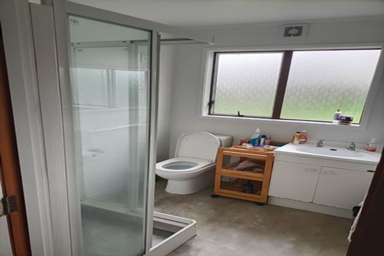 Photo of property in 8 Finch Street, One Tree Point, 0118