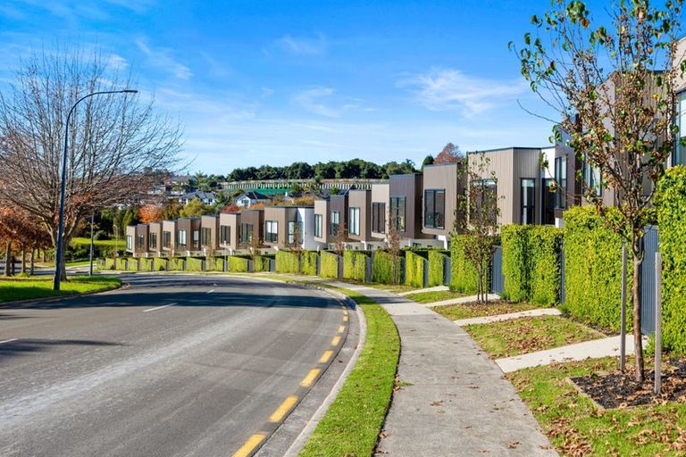 Photo of property in 3/12 Westmorland Rise, Bethlehem, Tauranga, 3110