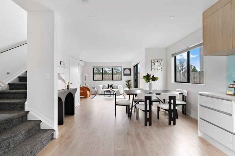 Photo of property in 22e Aorangi Place, Birkenhead, Auckland, 0626