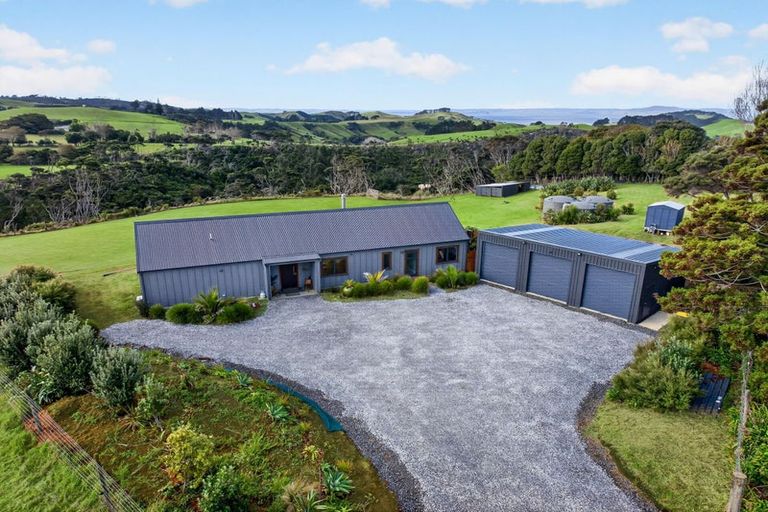 Photo of property in 2760 South Head Road, South Head, 0874