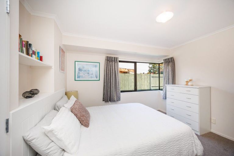 Photo of property in 21 Montana Way, Milson, Palmerston North, 4414