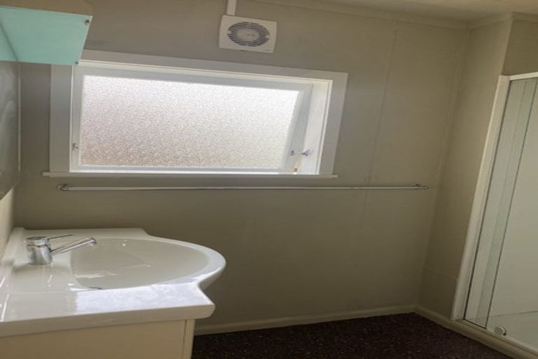 Photo of property in 121 Peel Street, Westport, 7825