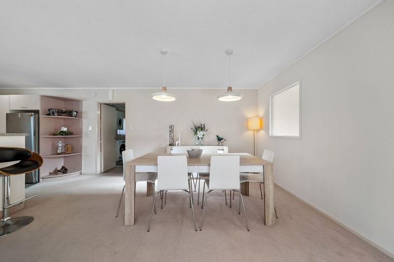 Photo of property in 1/7 Camden Place, Papatoetoe, Auckland, 2025