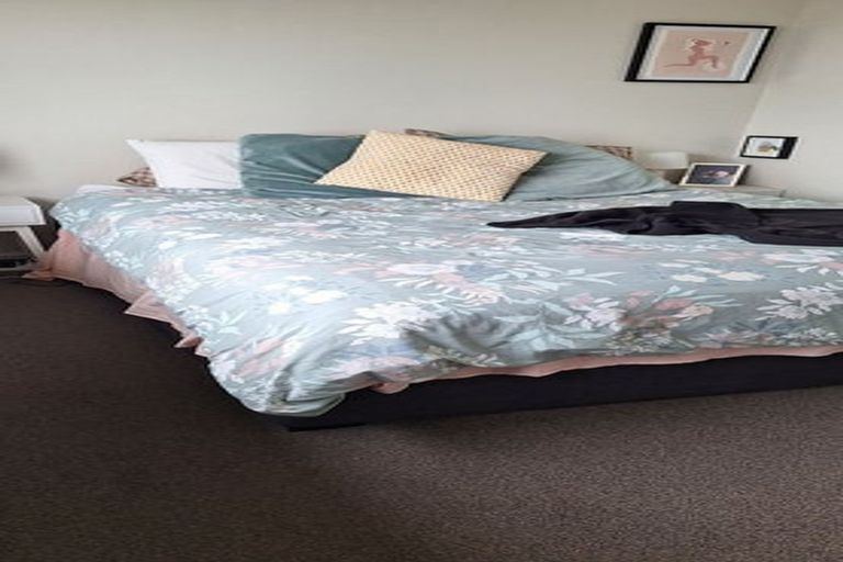 Photo of property in 32 Highbury Road, Highbury, Wellington, 6012