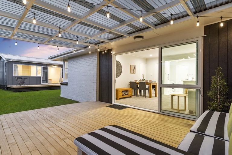 Photo of property in 2/18 Gray Avenue, Mangere East, Auckland, 2024