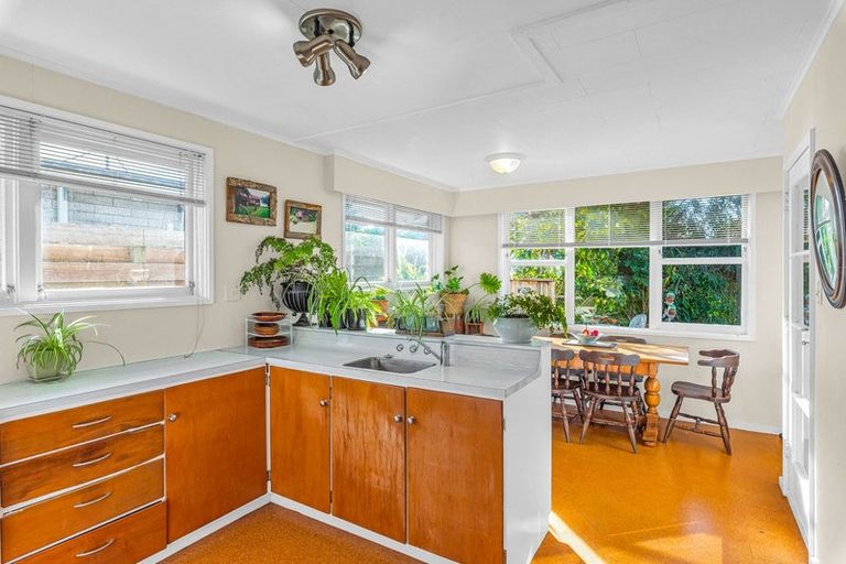 Photo of property in 52b Tui Road, Raumati Beach, Paraparaumu, 5032