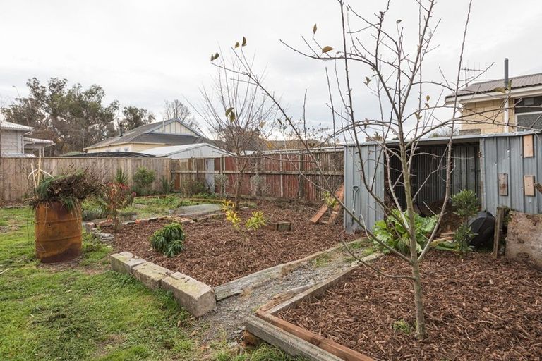 Photo of property in 18 Watts Street, Waipawa, 4210